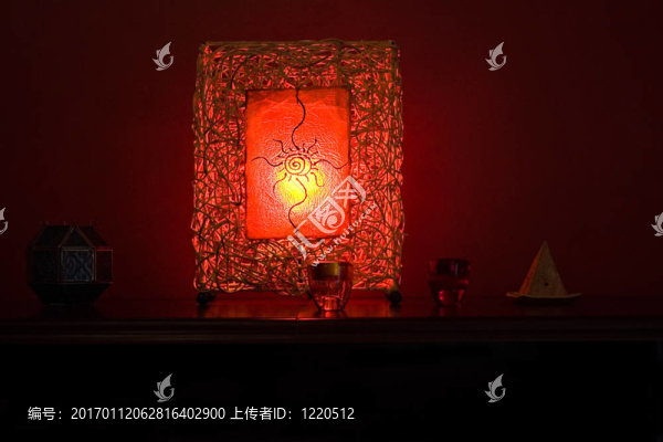 紅色的光-匯圖網(wǎng) www.fosd68.com 紅色的光