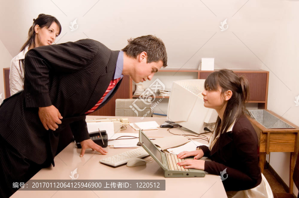 辦公室業(yè)務(wù)團(tuán)隊(duì)