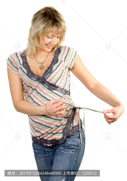 漂亮的金發(fā)女郎