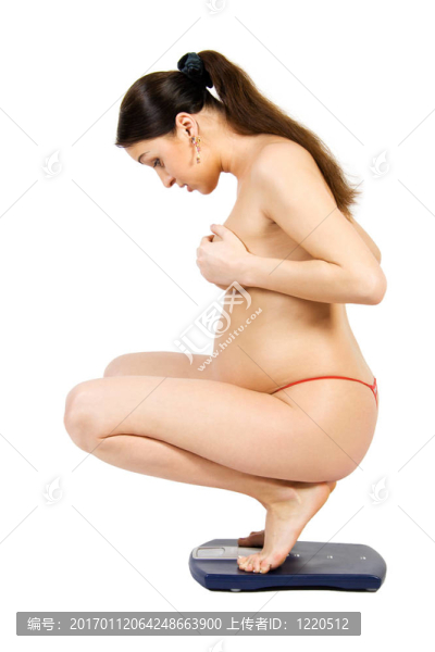 孕婦測(cè)量她的體重