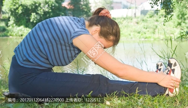 女人是受過訓(xùn)練的