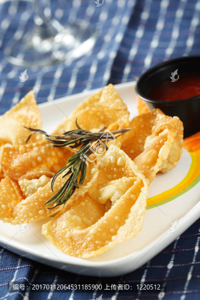 炸餃子