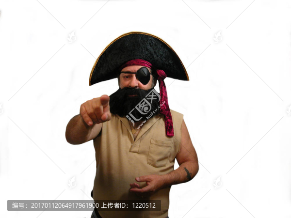 指向海盜