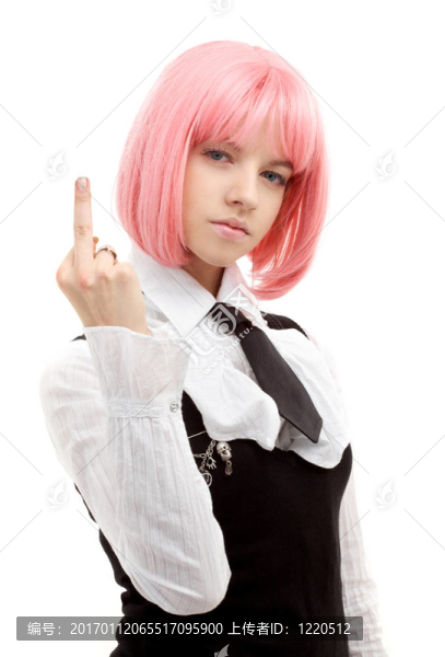 進攻的女生