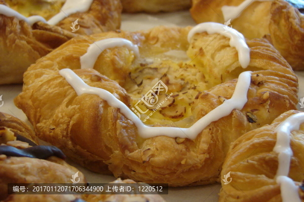 糕點(diǎn)