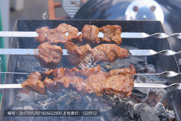 烤羊肉串