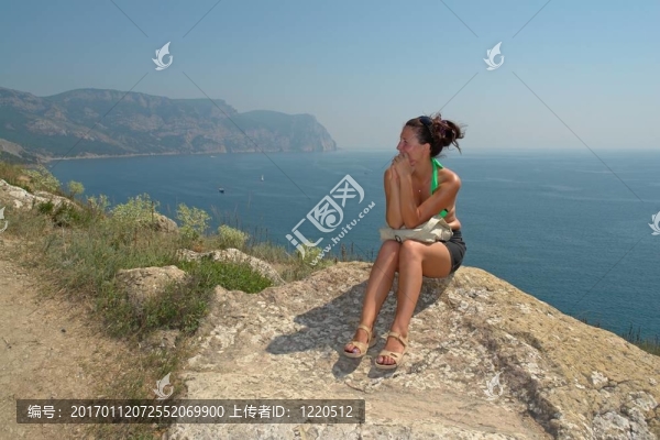 反對(duì)山和海的女人