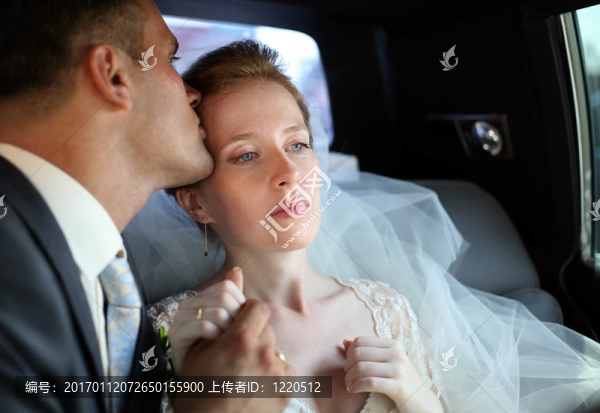 新婚夫婦
