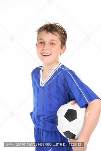 快樂男孩抱足球-匯圖網(wǎng) www.fosd68.com 快樂男孩抱足球