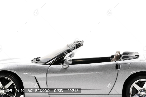 小型車