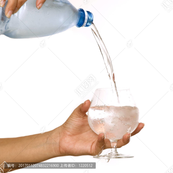 澆一杯水