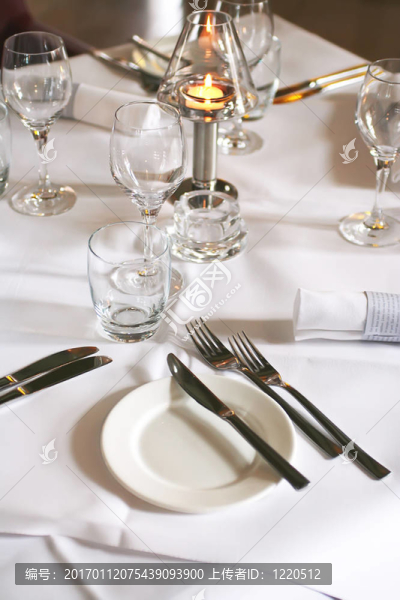 等待著晚上的客人