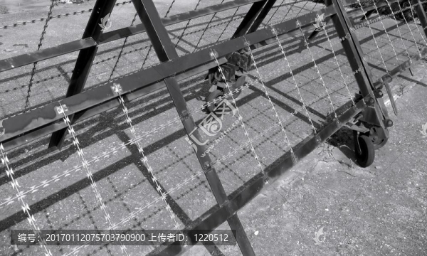 路障和Barbed,Wire