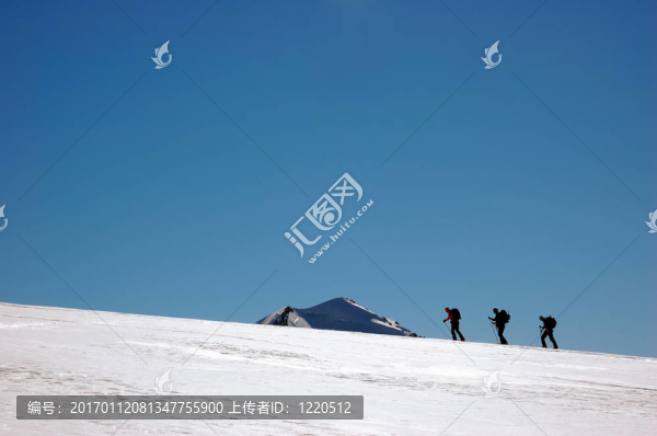 窮鄉(xiāng)僻壤滑雪者