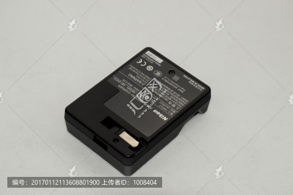 尼康黑色數(shù)碼相機充電器