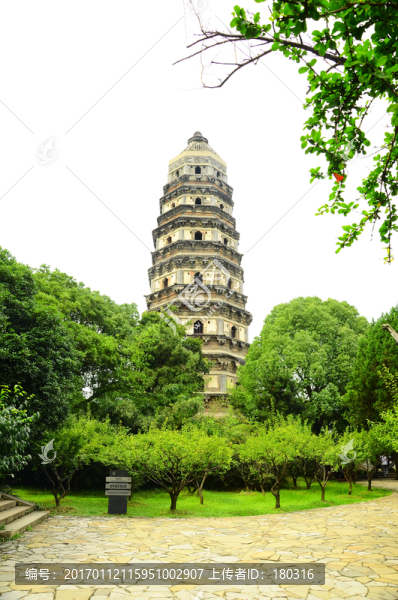 虎丘塔