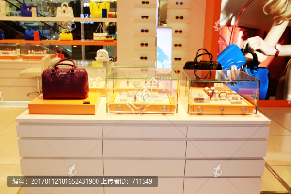 女包專賣店