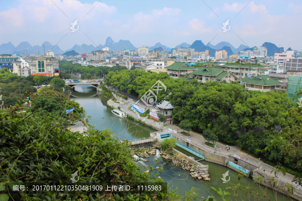 山區(qū)小鎮(zhèn)風光