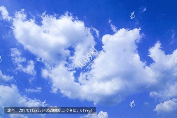 藍(lán)天白云天空背景