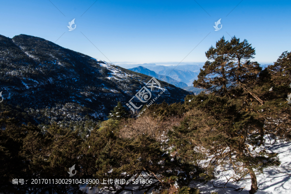 轎子雪山風(fēng)光