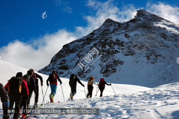 窮鄉(xiāng)僻壤滑雪者
