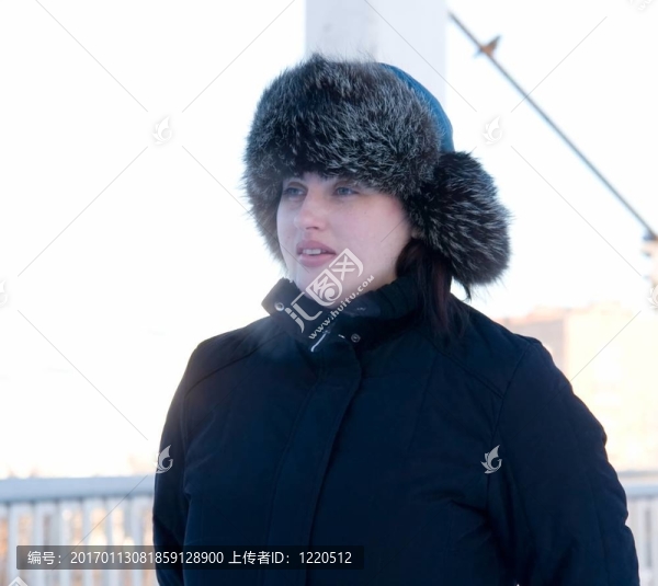 女人