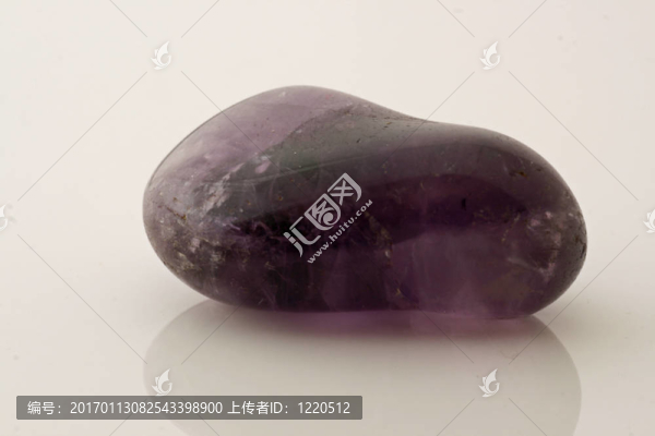拋光的紫水晶