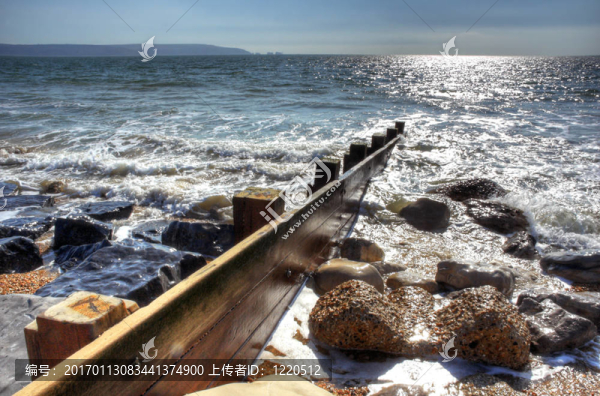 海邊防波堤