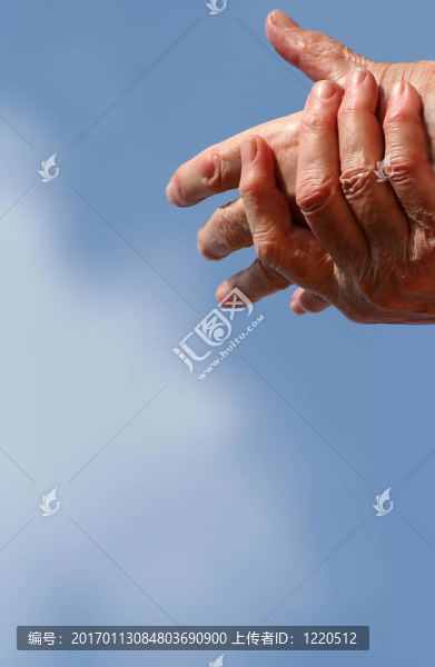 老人的手