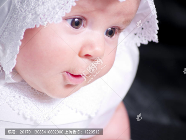 吃驚的Baby,Girl