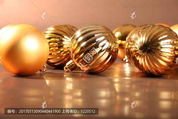 圣誕樹(shù)球