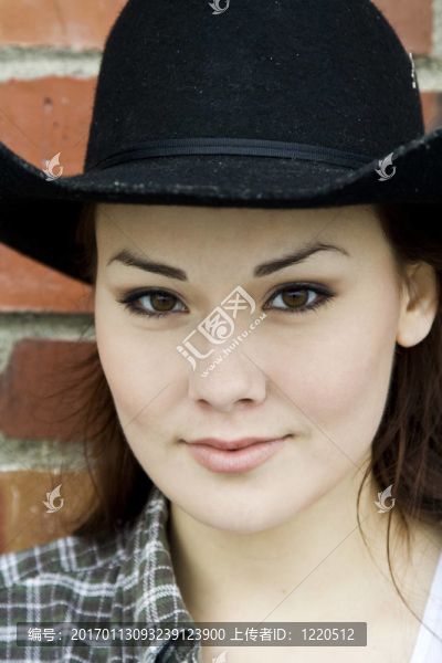 漂亮的女牛仔