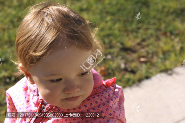 嬰兒的情緒。