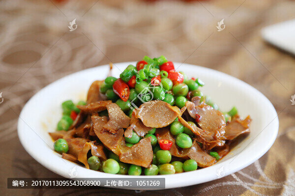 雞胗拌豆米