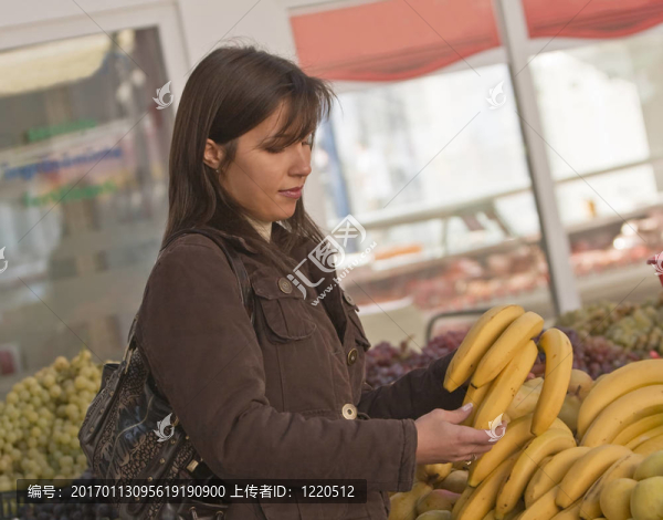 女人買香蕉