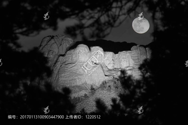拉什莫爾山的夜晚