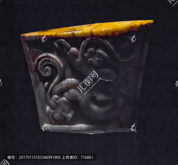 螭紋劍摽