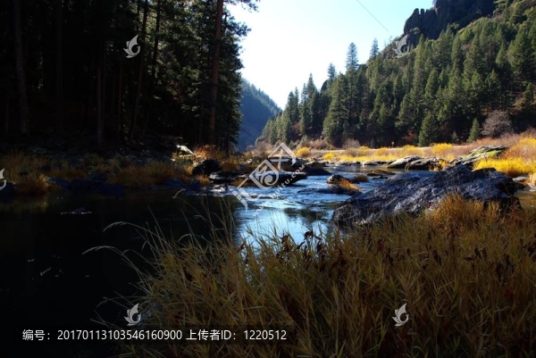 河峽谷