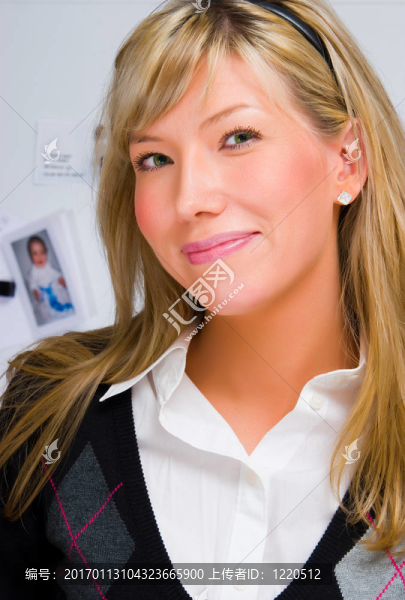 年輕漂亮的女人肖像