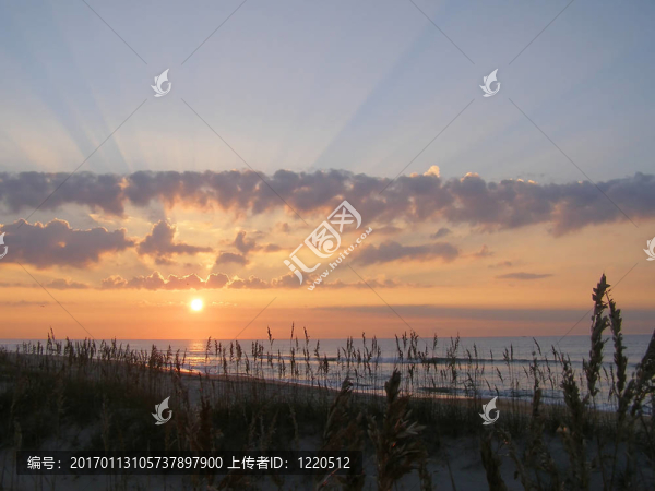 海上日出