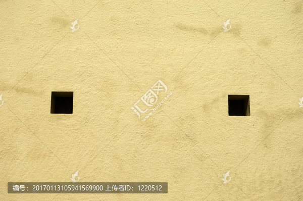 兩個漏洞