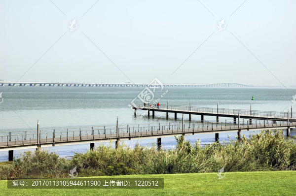 費(fèi)舍爾芒過浮橋