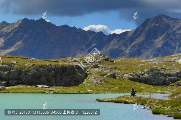 阿爾卑斯山湖1號
