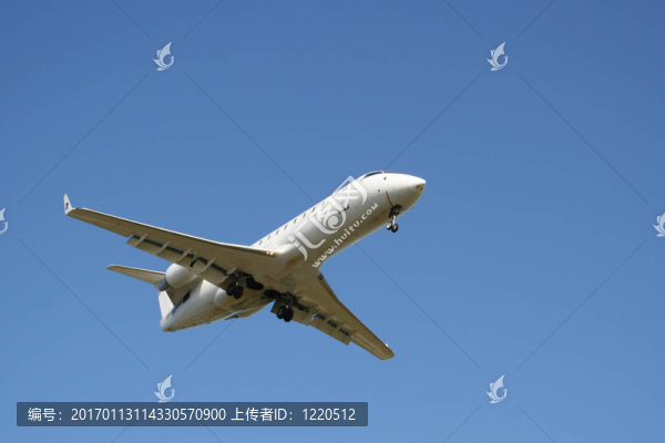 著陸飛機(jī)