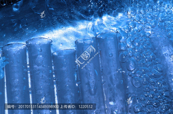水滴和化學玻璃