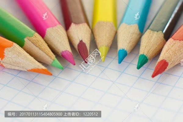 多彩的畫筆