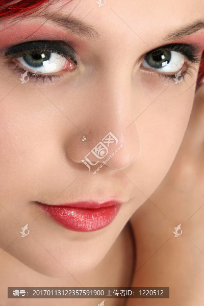 漂亮的紅發(fā)女郎