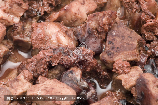 燉牛肉心宏