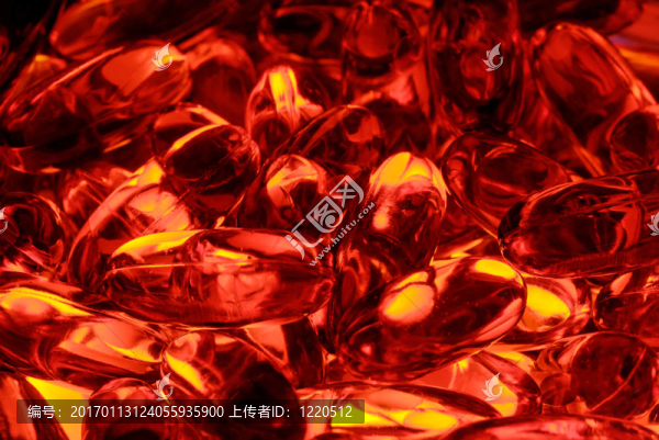 紅膠囊