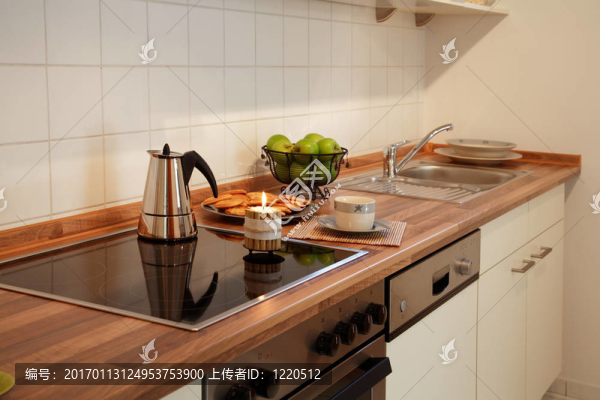 廚房內(nèi)